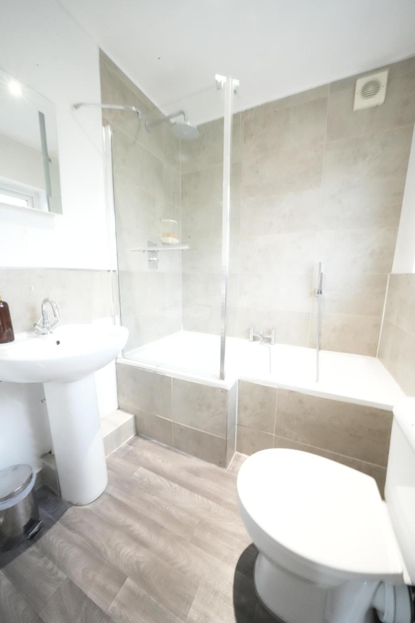 Great Airport Sleep Apartment Harmondsworth Екстериор снимка